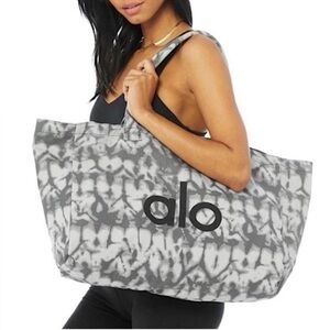 Alo Tie Dye Tote NWT